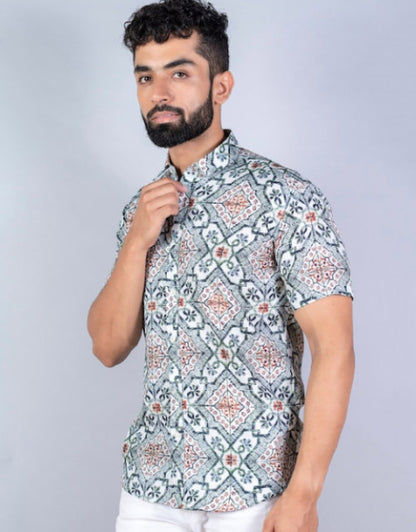 Men Regular Fit Printed Spread Collar Casual Shirt